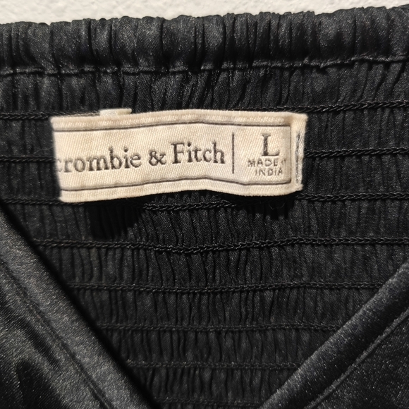 Abercrombie & Fitch Old Money Aesthetic Blouse Size Large Black Flowy Airy Cozy - Picture 4 of 7